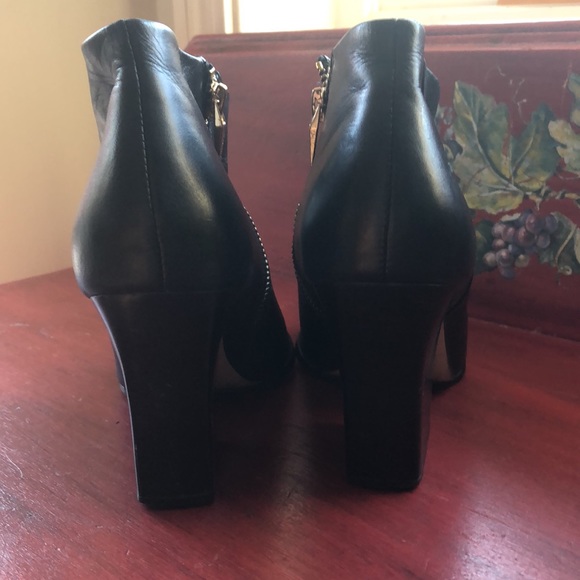 Calvin Klein black ankle boots size 7.5 - Picture 4 of 8
